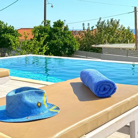 Villa Effi Lourdata *