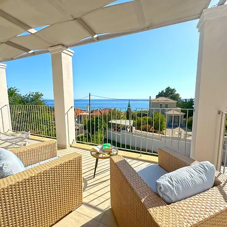 Effi Lourdata * Lourdata (Kefalonia)