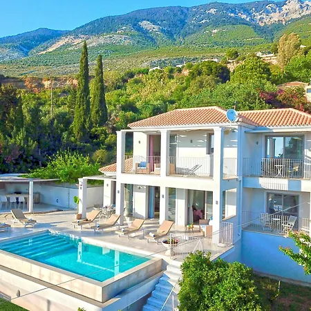 Villa Effi Lourdata