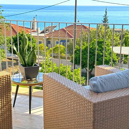 Вилла Effi Lourdata *